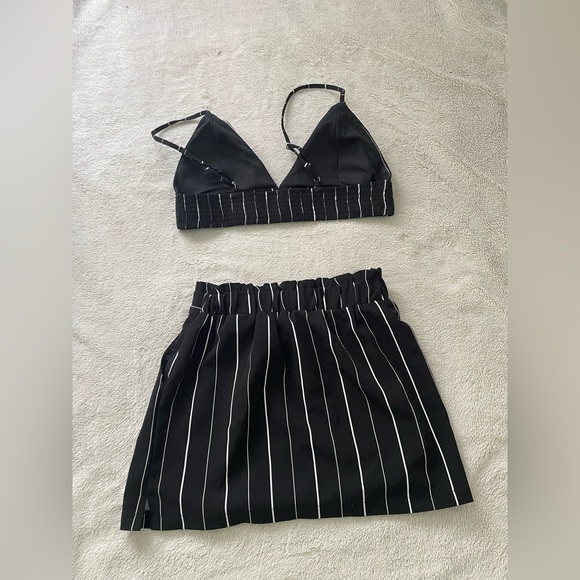 2 piece mini skirt set! - Picture 2 of 2